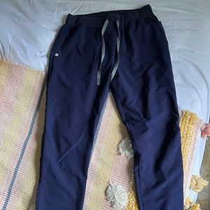 FIGS navy joggers SMALL